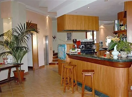 Piccada Hotel 3*